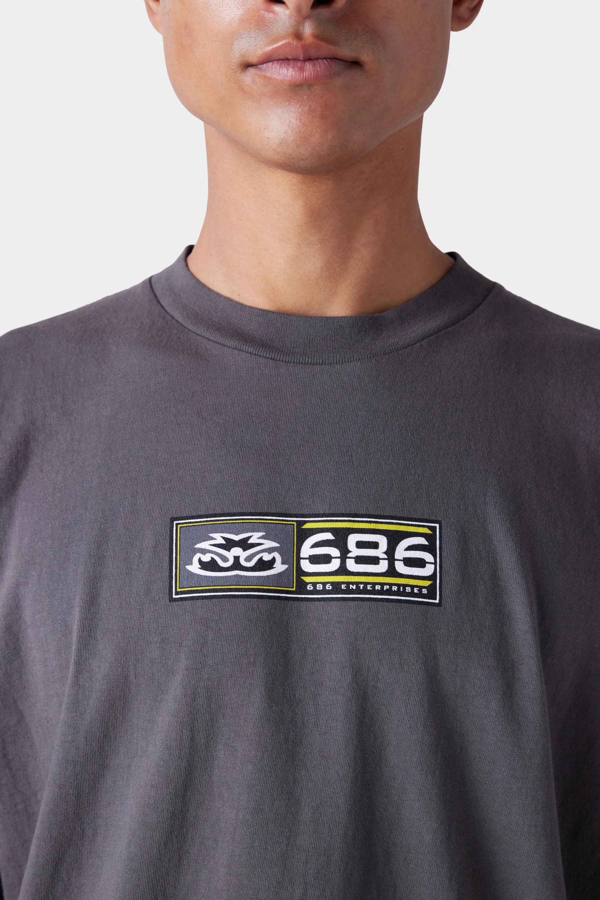 686 Men's 2001 Main Short Sleeve Tee