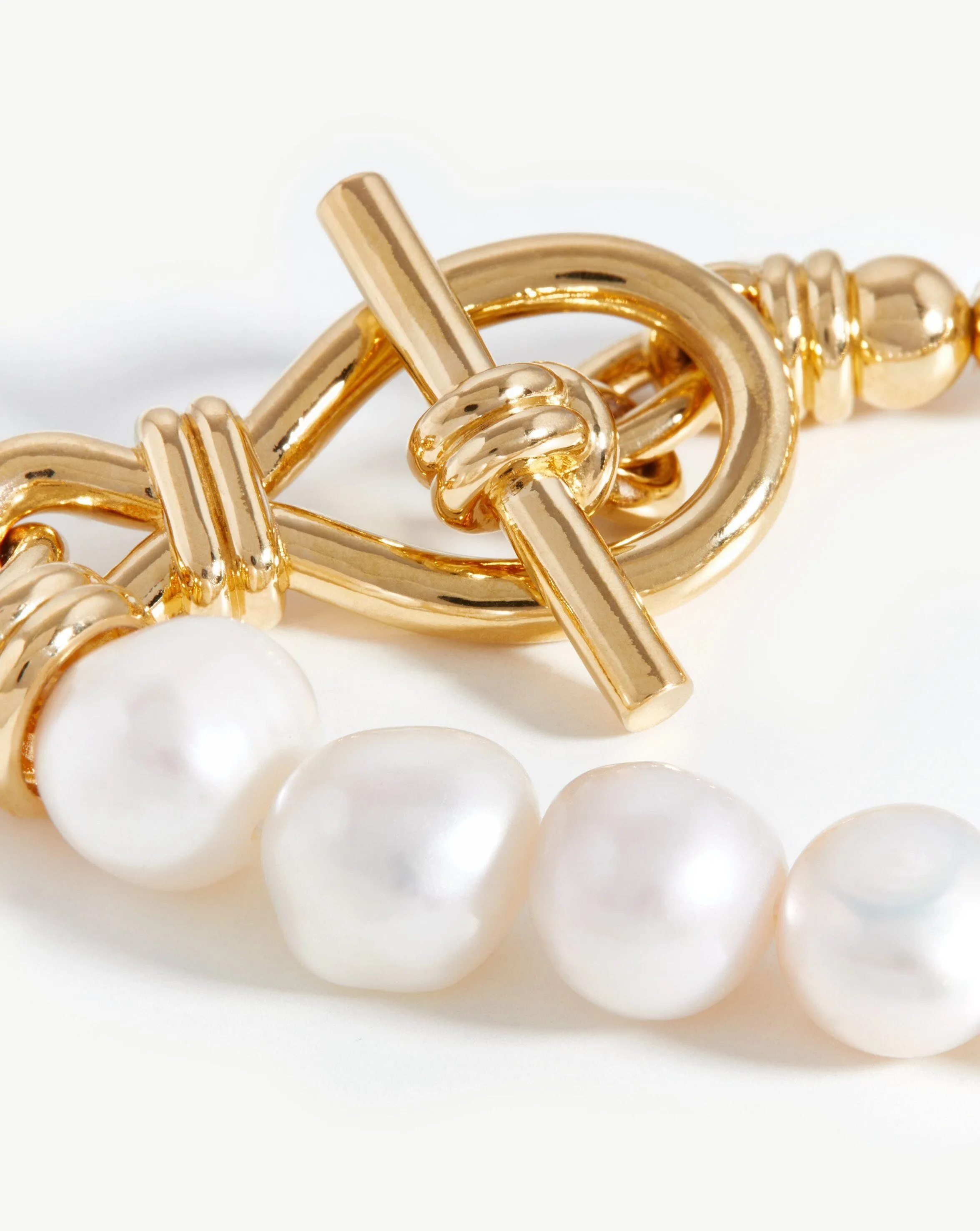 Baroque Pearl Beaded T-Bar Bracelet | 18ct Gold Plated/Pearl