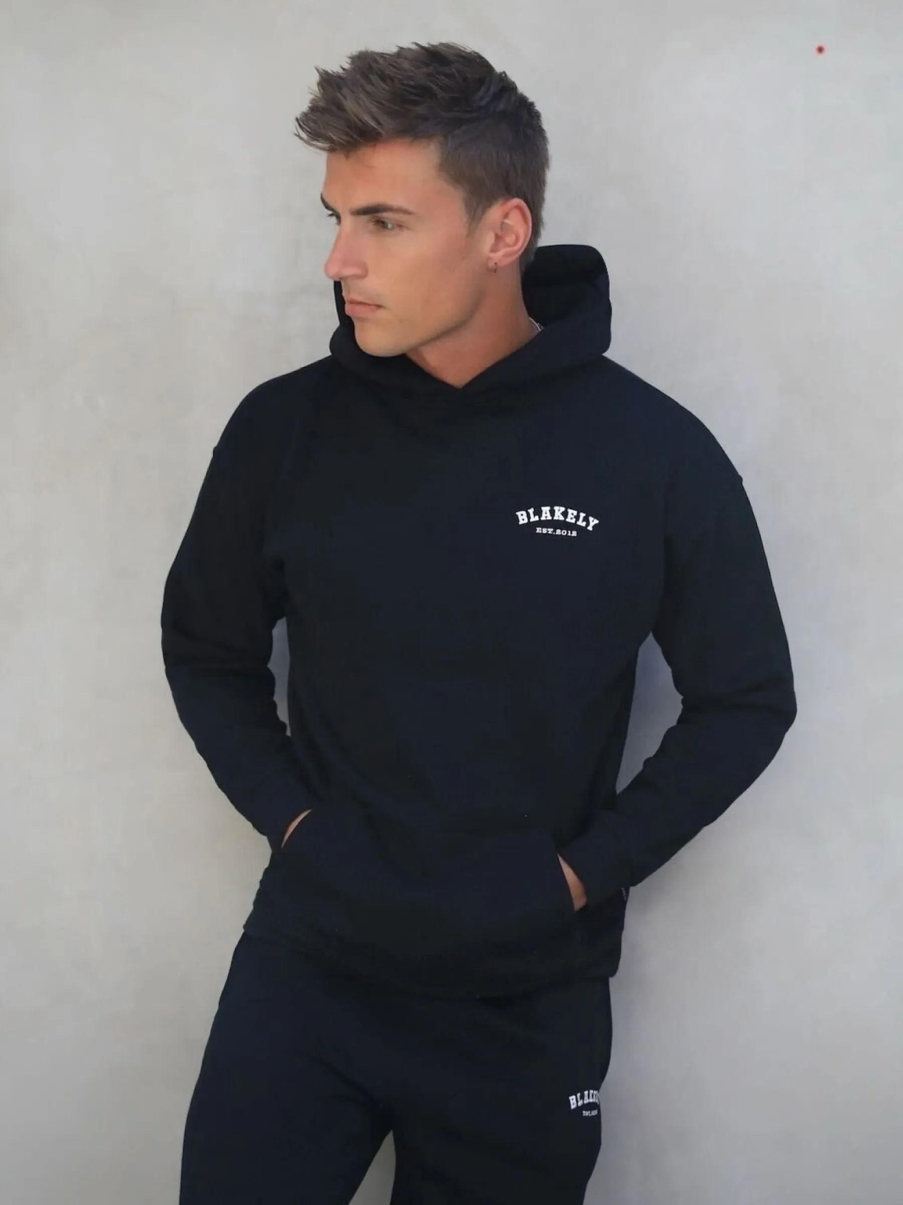 Heritage Relaxed Hoodie - Black