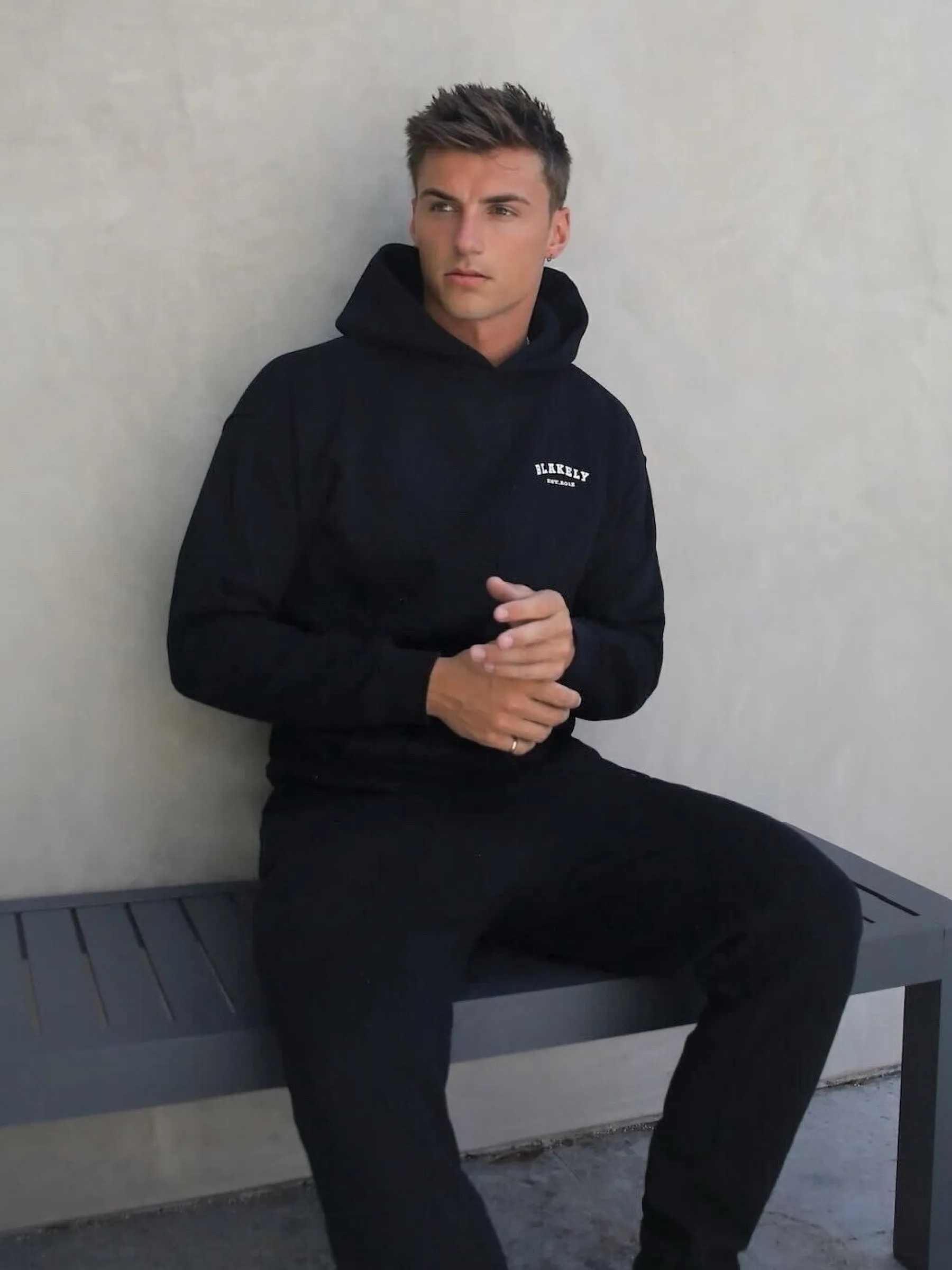 Heritage Relaxed Hoodie - Black