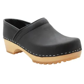 KLÄGN Tindra Wood Closed Back Grip Black Leather Clogs